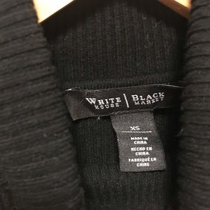 White House Black Market women’s XS turtleneck